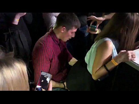 ❤️ Sex nyata dina nightclub Rusia. gadis Rusia 18 taun heubeul dina anus jeung heunceut fucked di nightclub a ☑ porno di urang ❌️❤